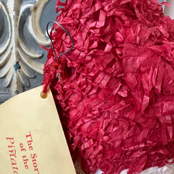 Vintage Santa Claus piñata tissue paper - Picture 11 of 11
